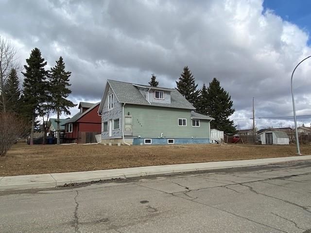 I have sold a property at 9404 82 ST in Fort St. John
